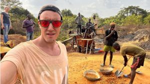 Weltenbummler aus Pfalzgrafenweiler: Thriller  „Blood Diamond“ inspiriert Walter Schäuffele zu Afrika-Trip