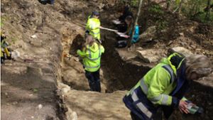 Ausgrabungen bei Bad Niedernau: Archäologen können zwei Türme und Mauern nachweisen