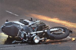 Der Motorradfahrer wurde schwer verletzt. (Symbolfoto) Foto: mhp/ Fotolia.com