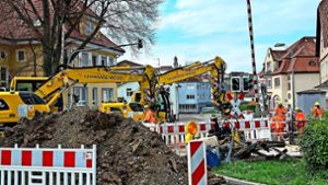 Tiefes Loch statt Schienen: Straße zum Hechinger Bahnhof ist gesperrt