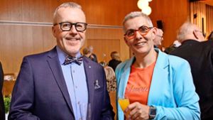 Susanne Ciampa freut sich mit ihrem Mann Thomas über die erfolgreichen Jahrzehnte der Firma Ciampa bei der Jubiläumsfeier. Foto: Elena Baur