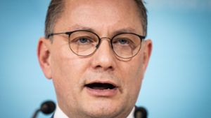 Wahlkampf in Donaueschingen: AfD-Chef Chrupalla ruft Partei zur Geschlossenheit auf