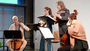 Das Ensemble Phoenix Munich brachte Alte Musik samt historischer Instrumente mit zeitgenössischen Songs in Einklang. Foto: Maria Kosowska-Németh